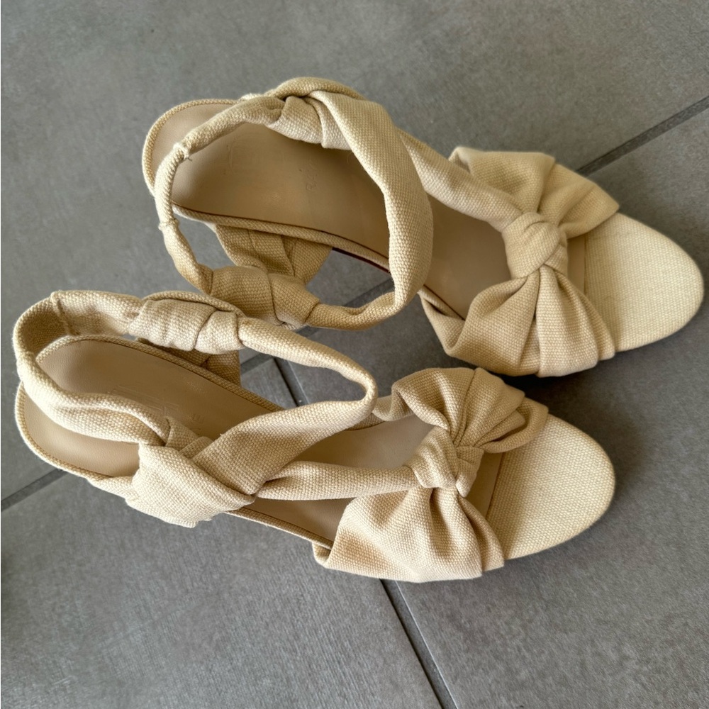 RAYE heels